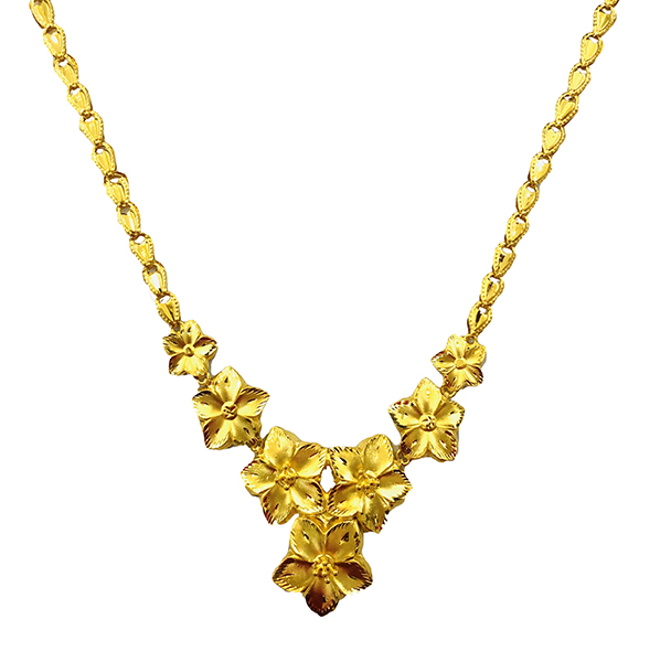 Vàng trang sức luôn có tỷ giá thấp hơn vàng miếng do độ chênh lệch về tỉ lệ và nguyên chất.